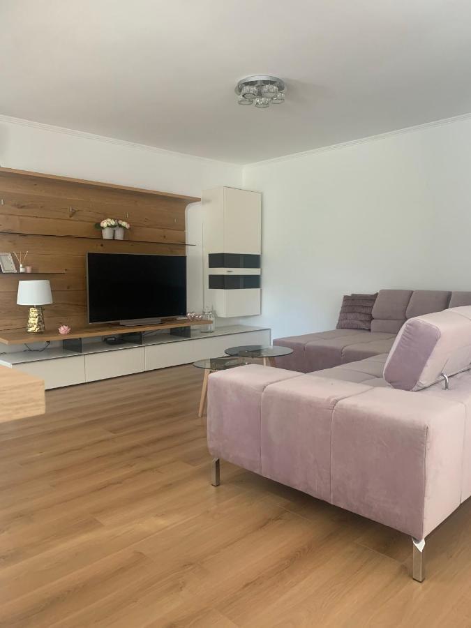 Apartmani Emilio Новаля Екстер'єр фото