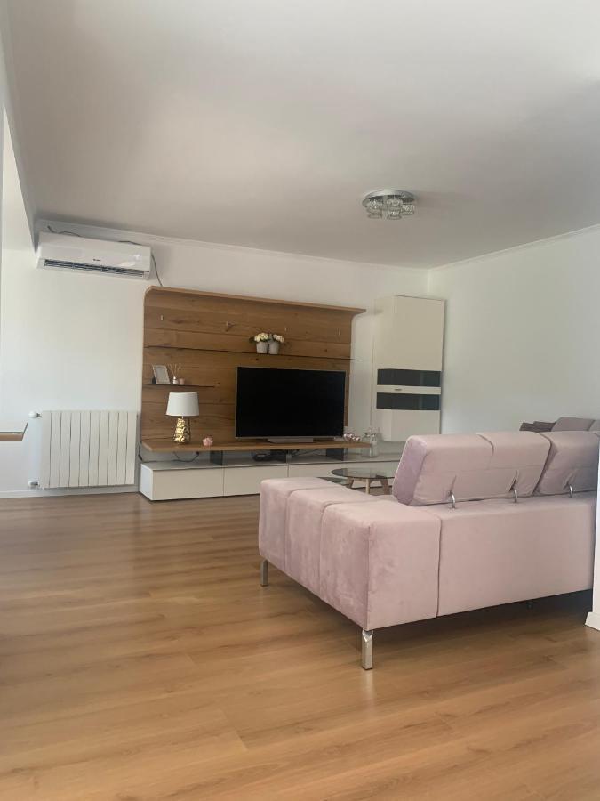 Apartmani Emilio Новаля Екстер'єр фото