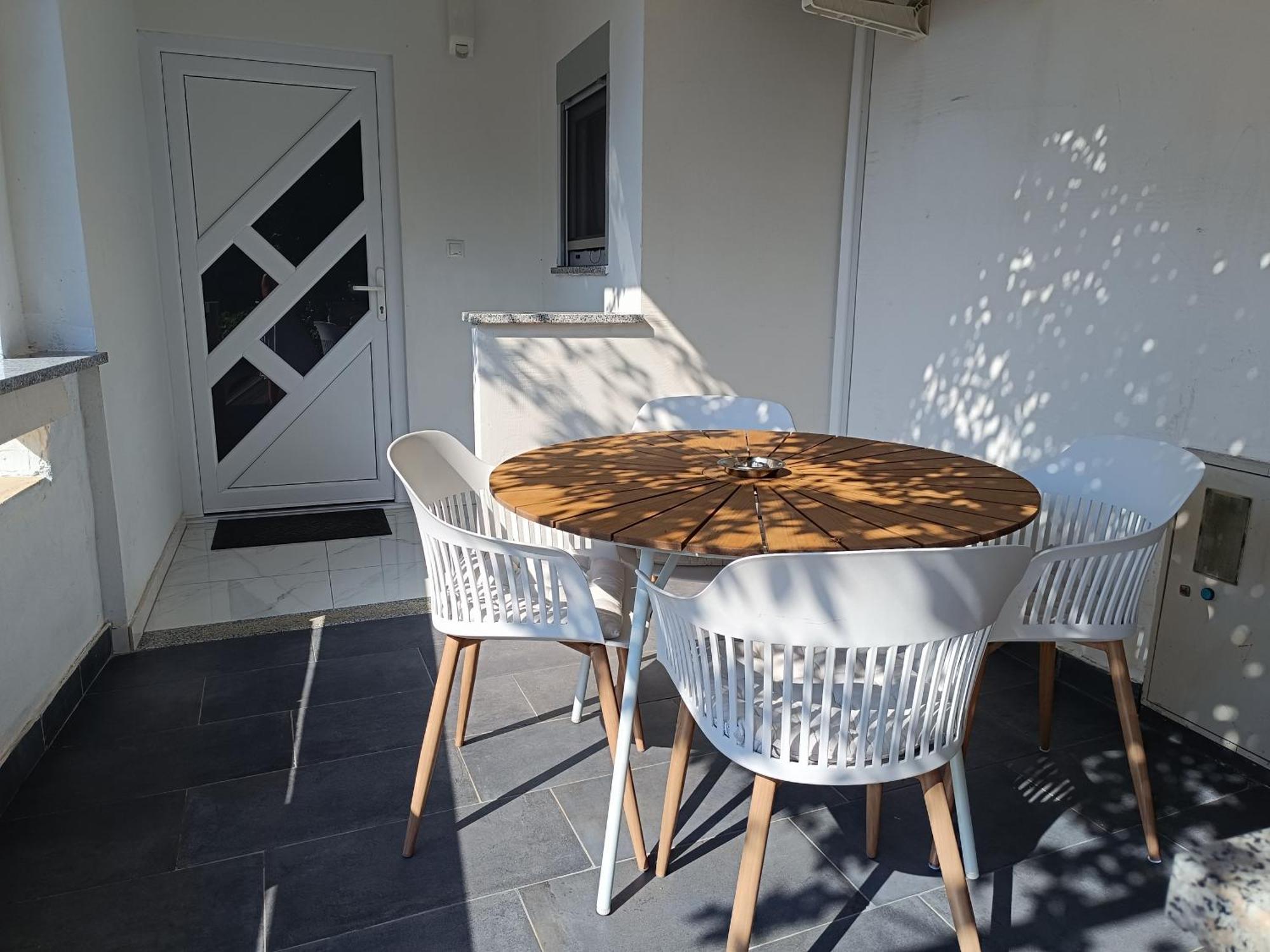 Apartmani Emilio Новаля Екстер'єр фото
