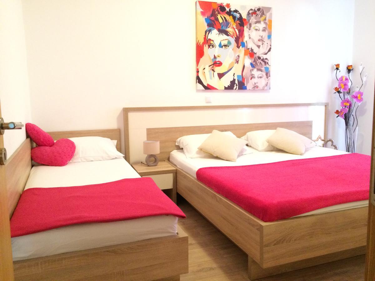 Apartmani Emilio Новаля Екстер'єр фото