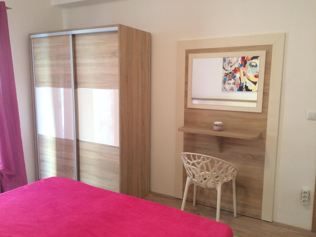 Apartmani Emilio Новаля Екстер'єр фото