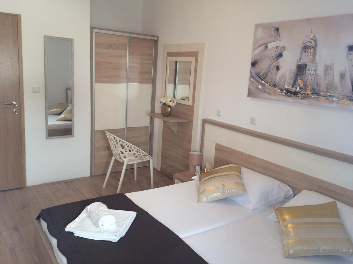 Apartmani Emilio Новаля Екстер'єр фото