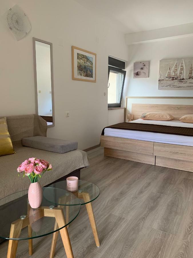 Apartmani Emilio Новаля Екстер'єр фото